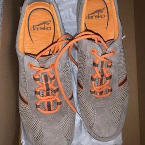 dansko brand new never worn before tennis shoes